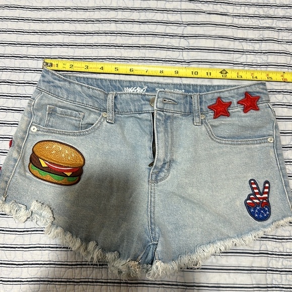 Mossimo Women's Jean  Distressed Denim High Rise short Size 6/28 - Picture 8 of 11